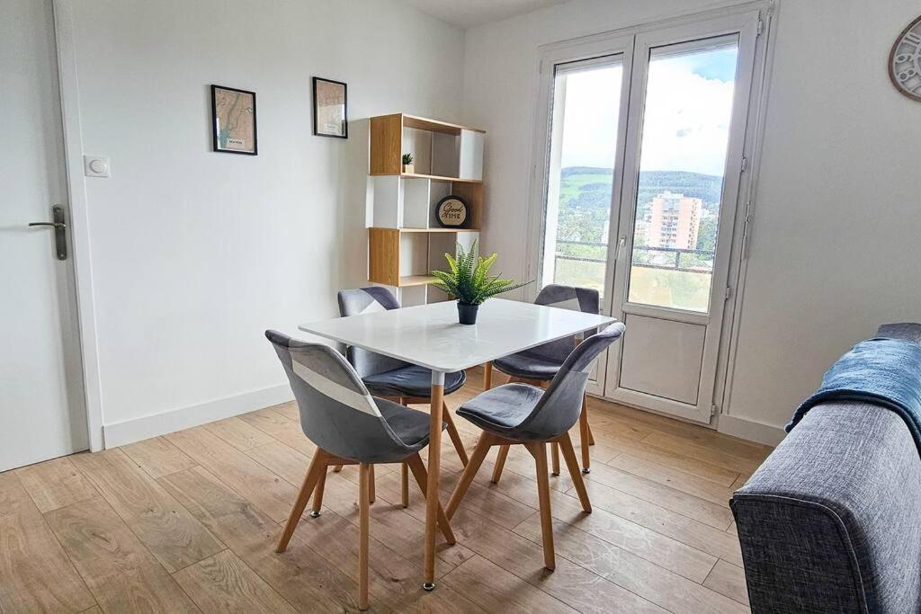 C'Est Chez Maurice! 4 Ch Wifi Balcon Parking Free Apartman Saint-Étienne Kültér fotó